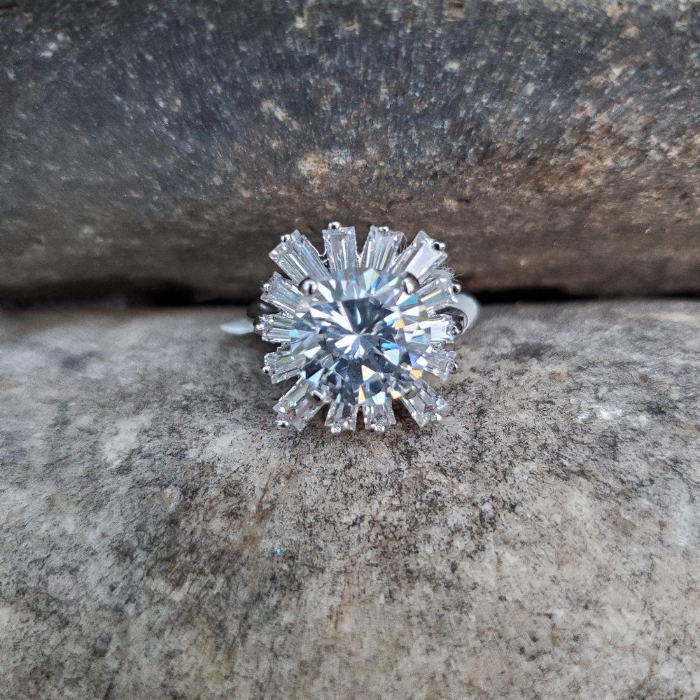 White Gold Rhodium Plated Cubic Zirconia Ring NWT - Picture 2 of 7